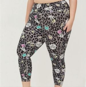 Torrid Disney Minnie High Rise Performance Core Crop Legging  Leopard 2X